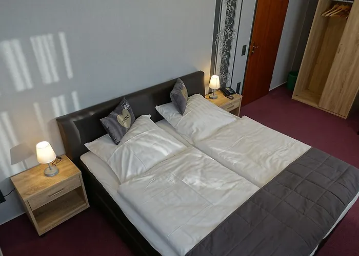 Goldener Loewe Hotel Triebes